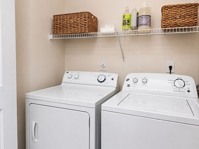 The Bradford at Easton Apartment Homes