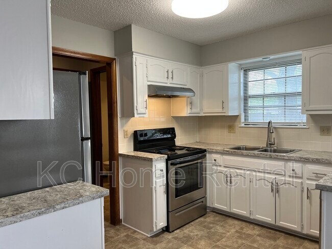 Photo - 10039 W 86th Terrace