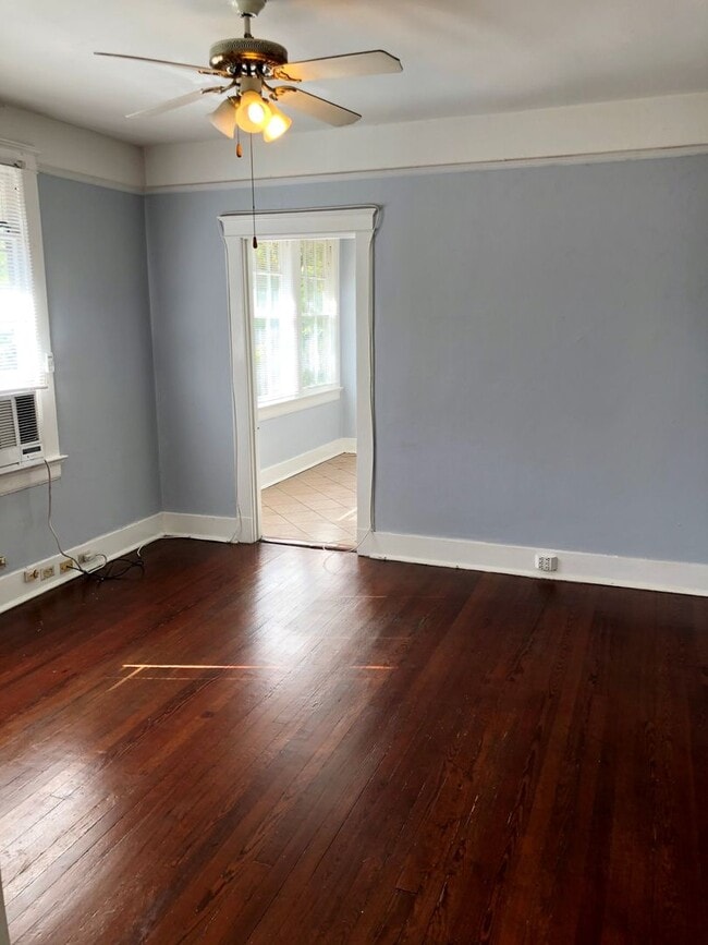 Photo - Large 1BD1BA w/ screened in porch Unidad 1724-B