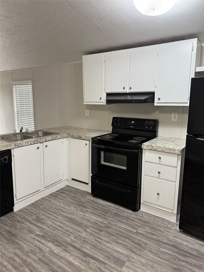 Photo - 211 Antilles Dr