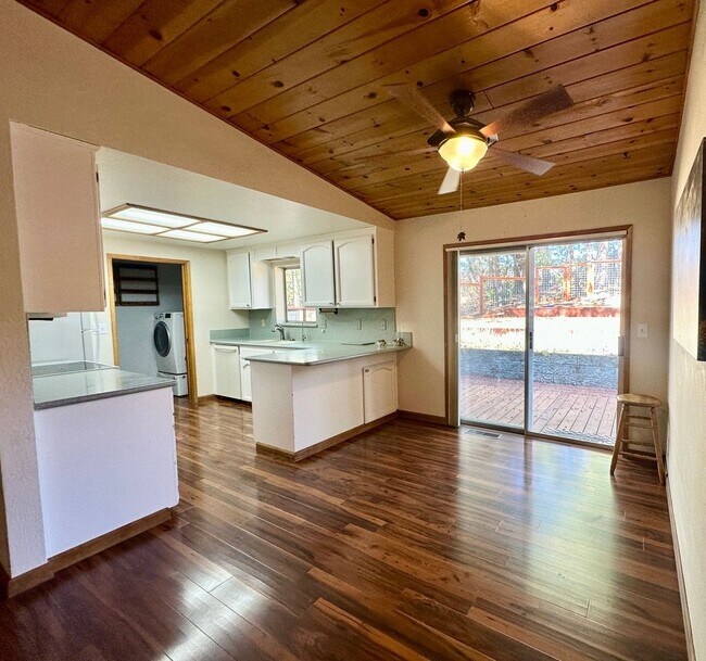 Photo - Gorgeous Confidence Home!!