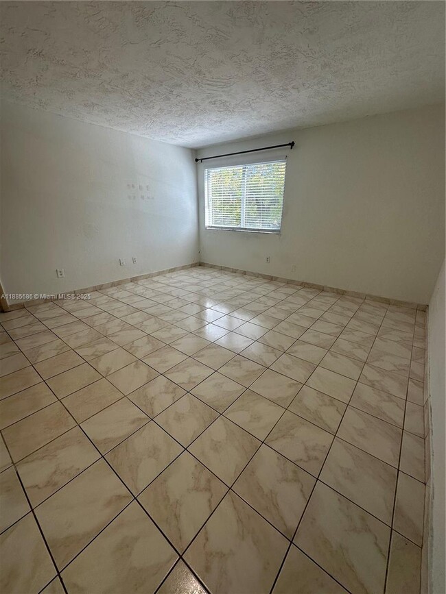 Photo - 5505 NW 7th St Unidad W219