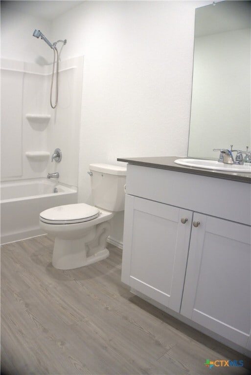 Photo - 809 Riviera Ct