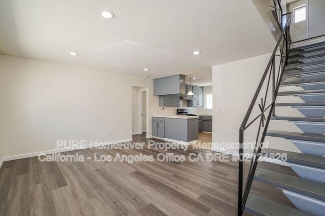 Photo - 980 W Battery St