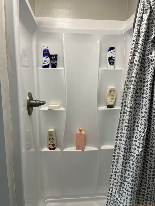 Photo - 1227 W 22nd St