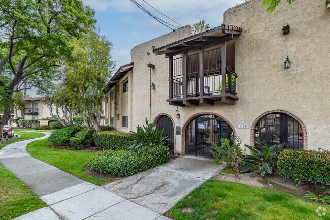 Glencrest Apartments