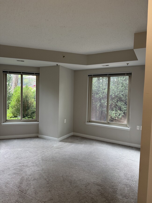 Photo - 7500 Woodmont Ave Unidad 217