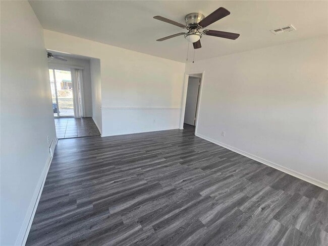 Photo - 3325 Beechwood Dr