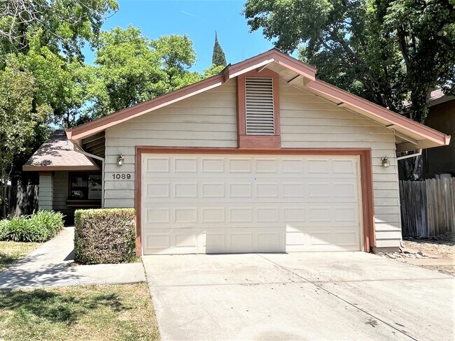 Photo - 1089 Prego Way House