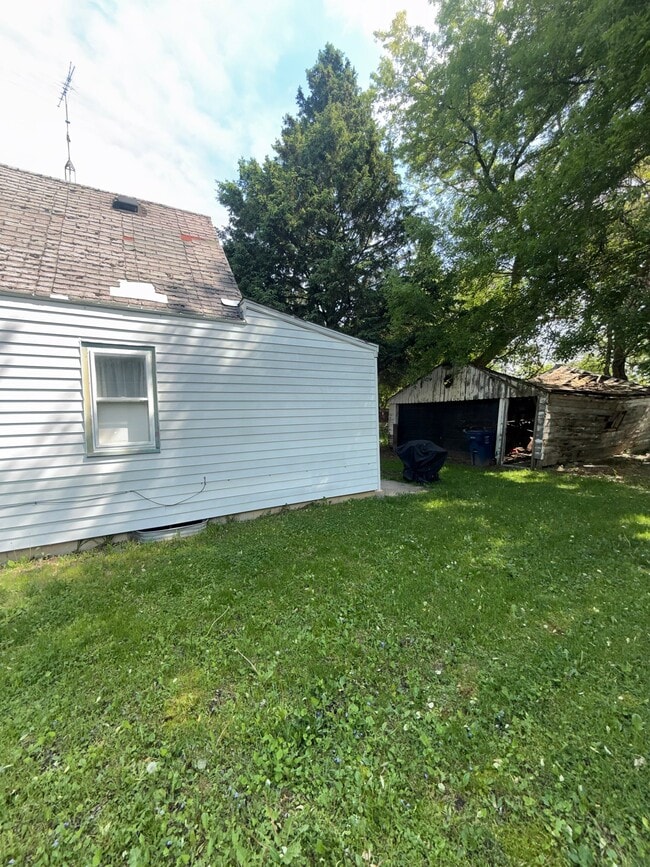 Photo - 3618 Branch Rd
