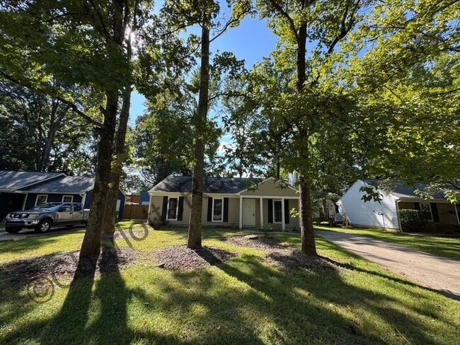 Photo - Charming 3 bedroom 2 bath home in east Cha...