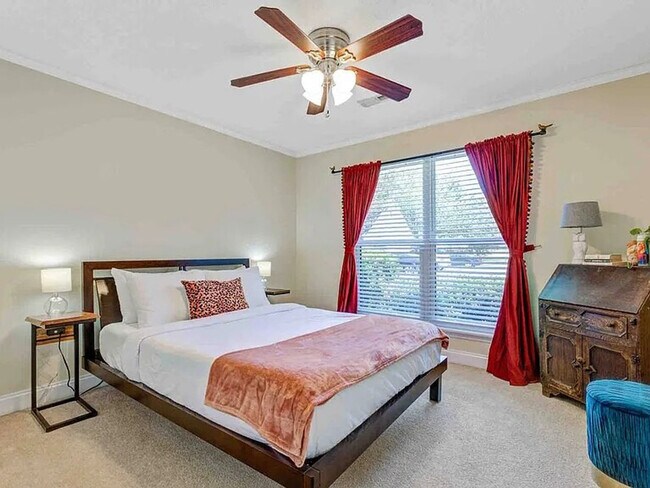 Photo - 905 Burnley Rd Unidad ID1318679P