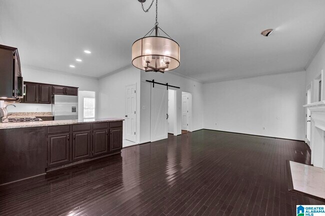 Photo - 25 The Falls Dr