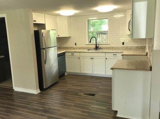 Photo - 905 S Cate St