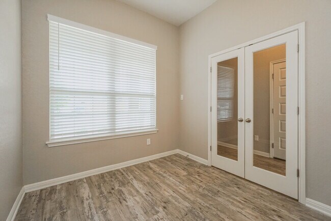 Photo - 9410 Novacek Blvd.