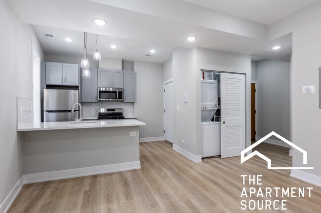 Photo - 432 W Belden Ave Unit 2