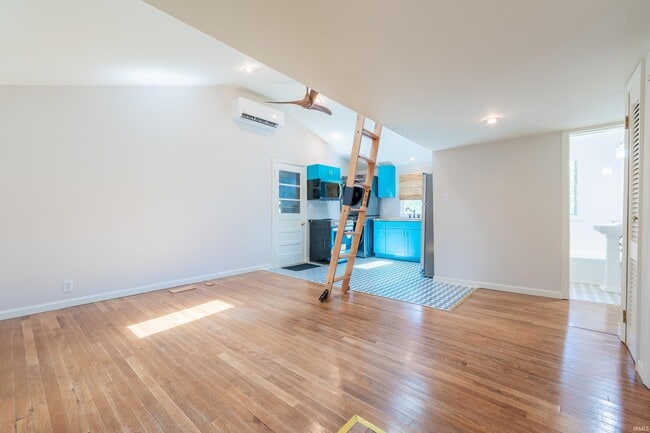 Photo - 2605 S Bryan St