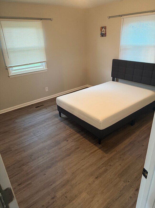 4406 Dominion Rd