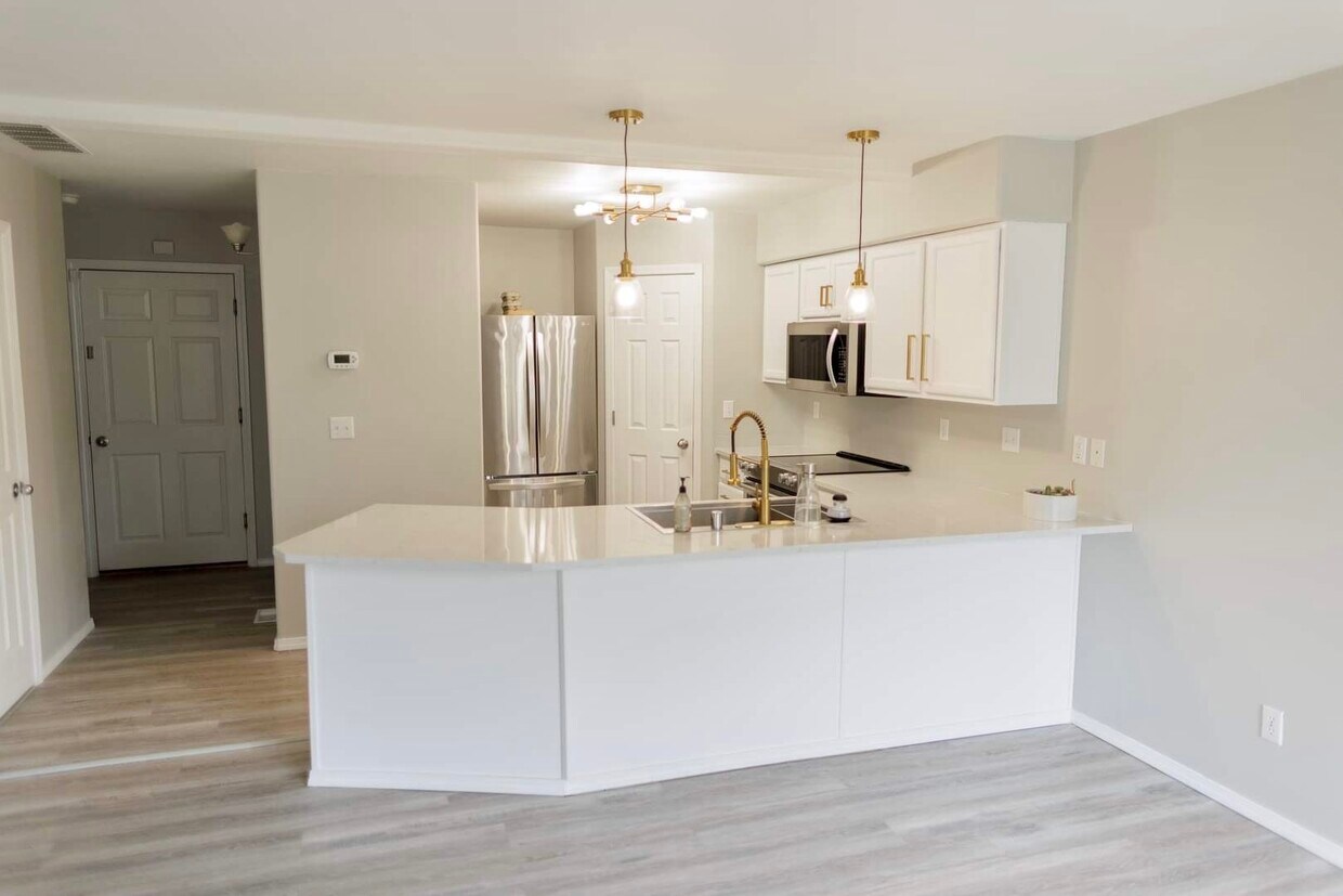 Photo - 6475 Whispering Loop (Anchorage, AK)