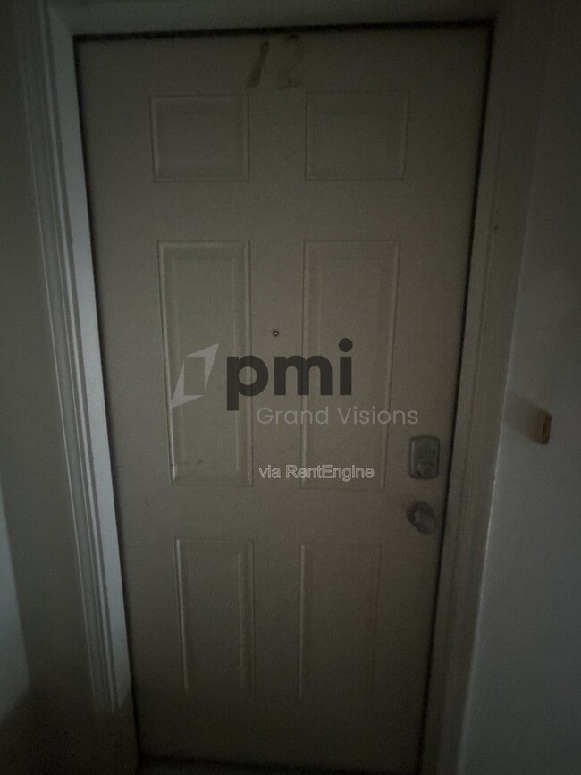 Photo - 1306 Arthur Ave Unit 12