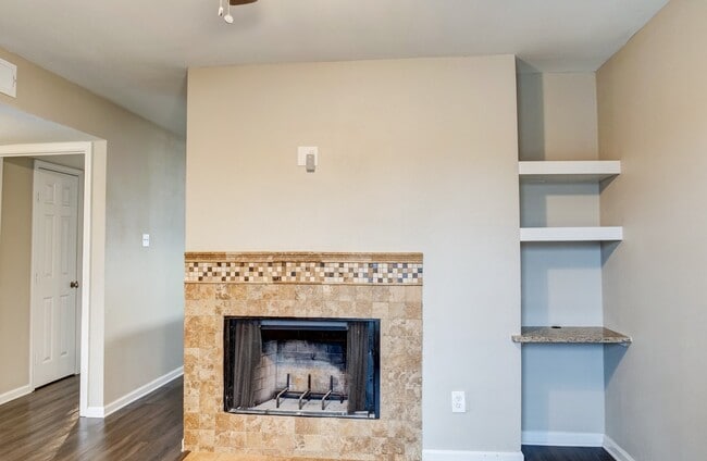 Photo - 9020 Grannis St Unidad 4