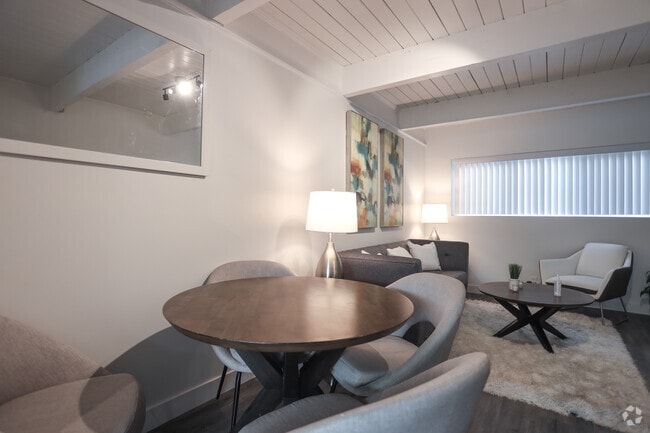 2BR, 1.5 BA-1100 SF