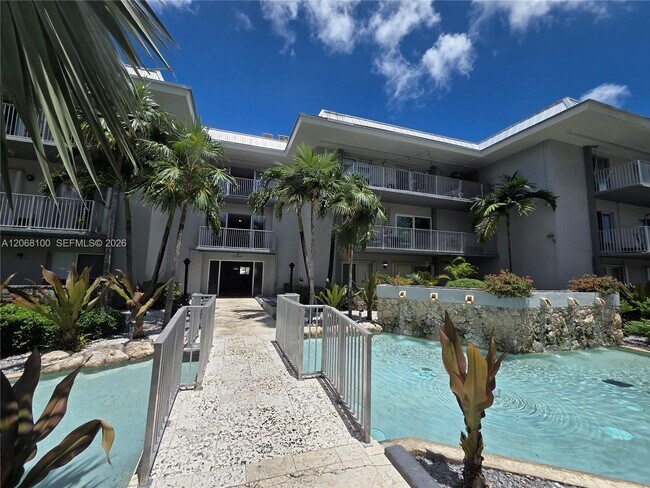 7401 SW 82nd St Unit 201S