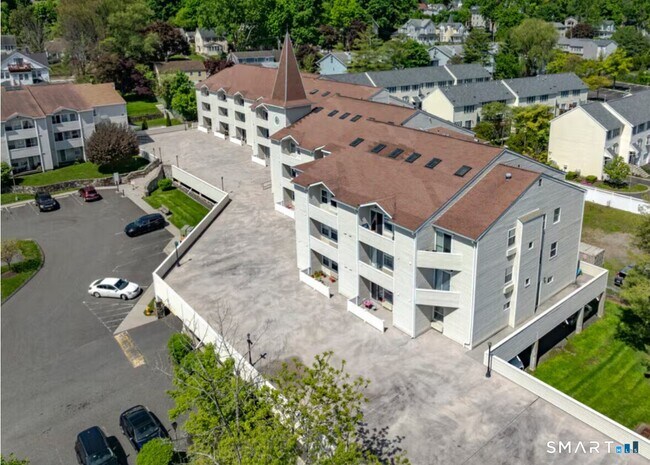 Photo - 163 South St Unit 10