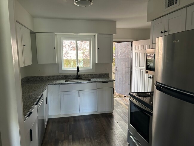 Photo - 709 Summit Ave