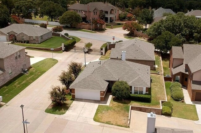 Building Photo - 5100 Chesterfield Pl