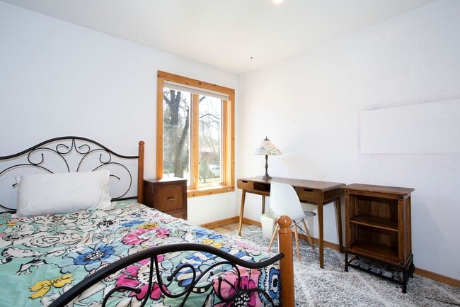 Photo - 5 Bedroom, 3 Bath house located in El Jebel, CO