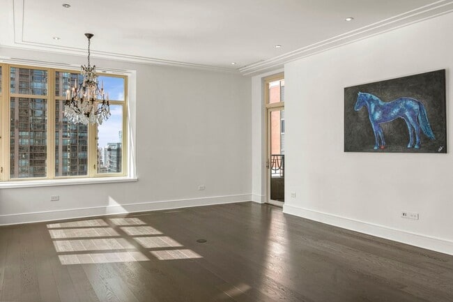 Photo - 118 E Erie St Unidad 25D