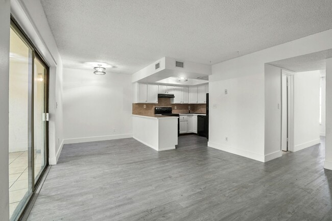 Building Photo - 48 Madrid Ln Rental