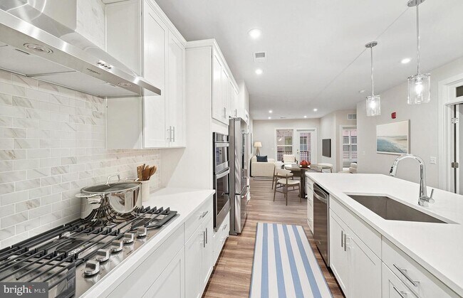 Photo - 104 Saint Ives Pl Unidad 109