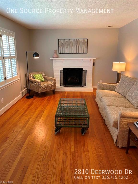 Photo - 2810 Deerwood Dr