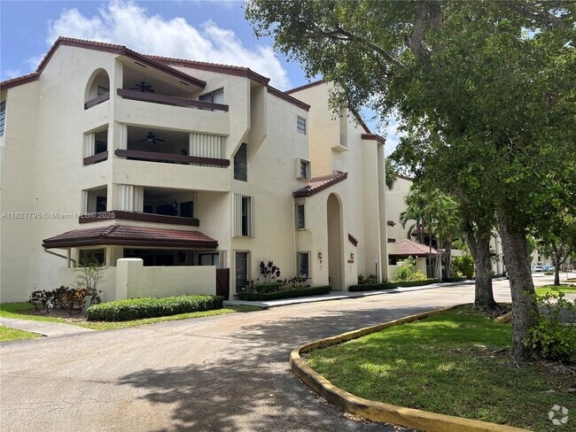 Building Photo - 9030 SW 125th Ave Unit E-104 Rental