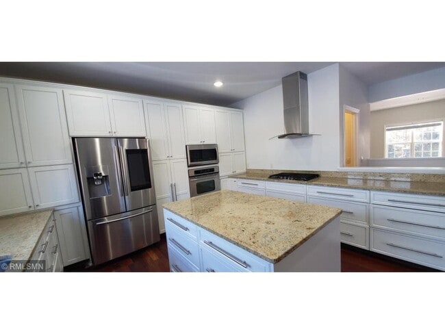 Photo - 25200 Yellowstone Trail