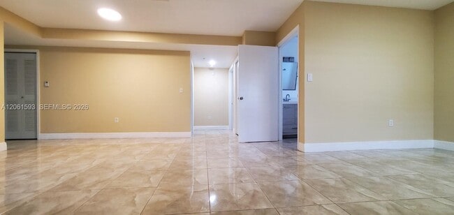 Photo - 1627 NW 18th St Unit 310