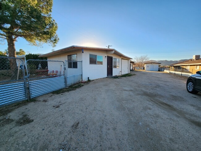 Entry/Driveway - 7444 Borrego Trl Apartments Unit B