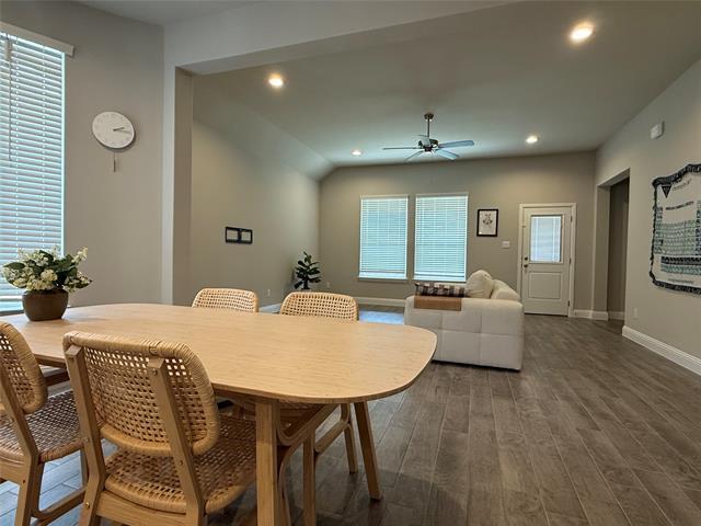 Photo - 1721 Swallow St