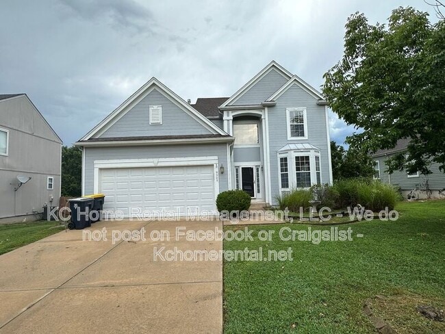 Building Photo - 9305 N Charlotte Ct