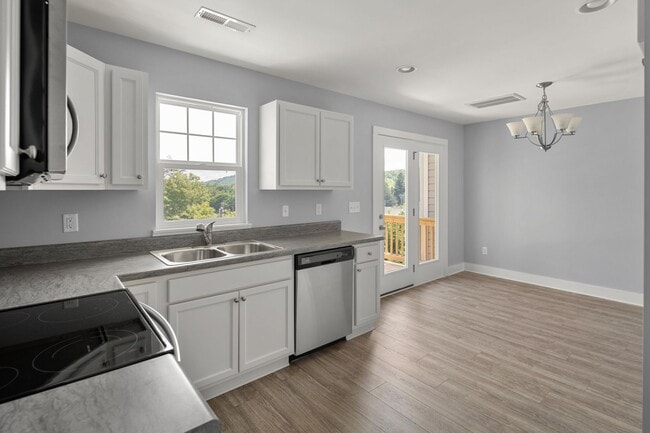 Photo - Beautiful Newer Townhome!