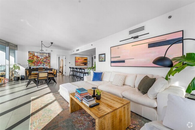 Building Photo - 465 Brickell Ave Unit 3901 Rental