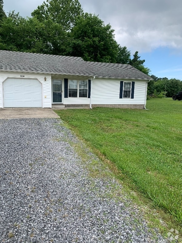 Building Photo - 2015 George Clark Rd Rental