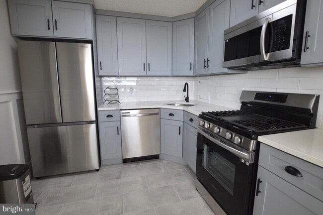 Photo - 1030 E Lancaster Ave Unit 628