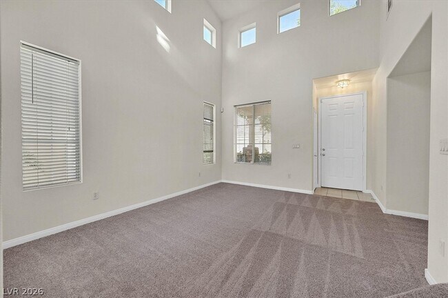 Photo - 7565 Grassy Bank St