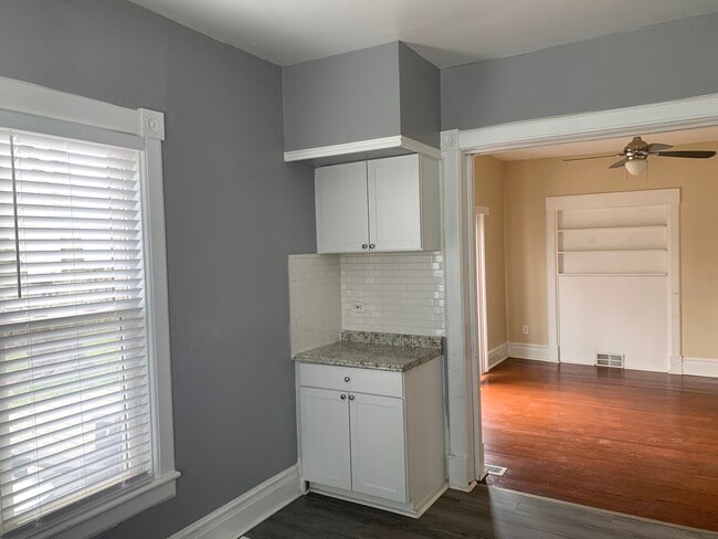 Photo - 2570 Hawks Ave