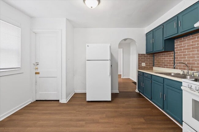 Photo - 3251-3251 Winthrop Ave Unit 3251 Winthrop