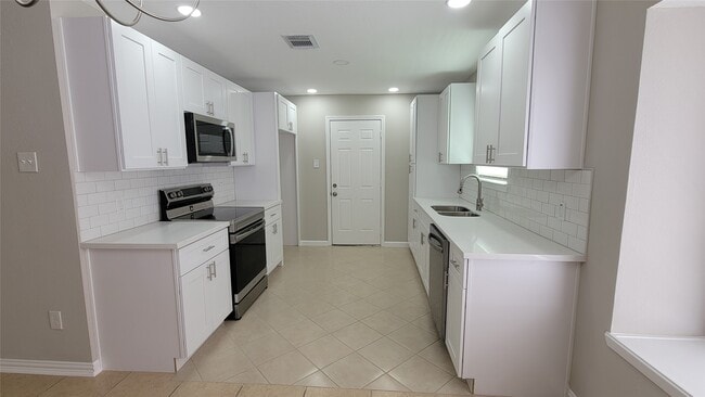 Photo - 7646 Winkle Wood Ln