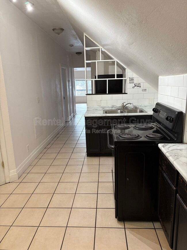 Photo - 793 Selby Ave Unit 3